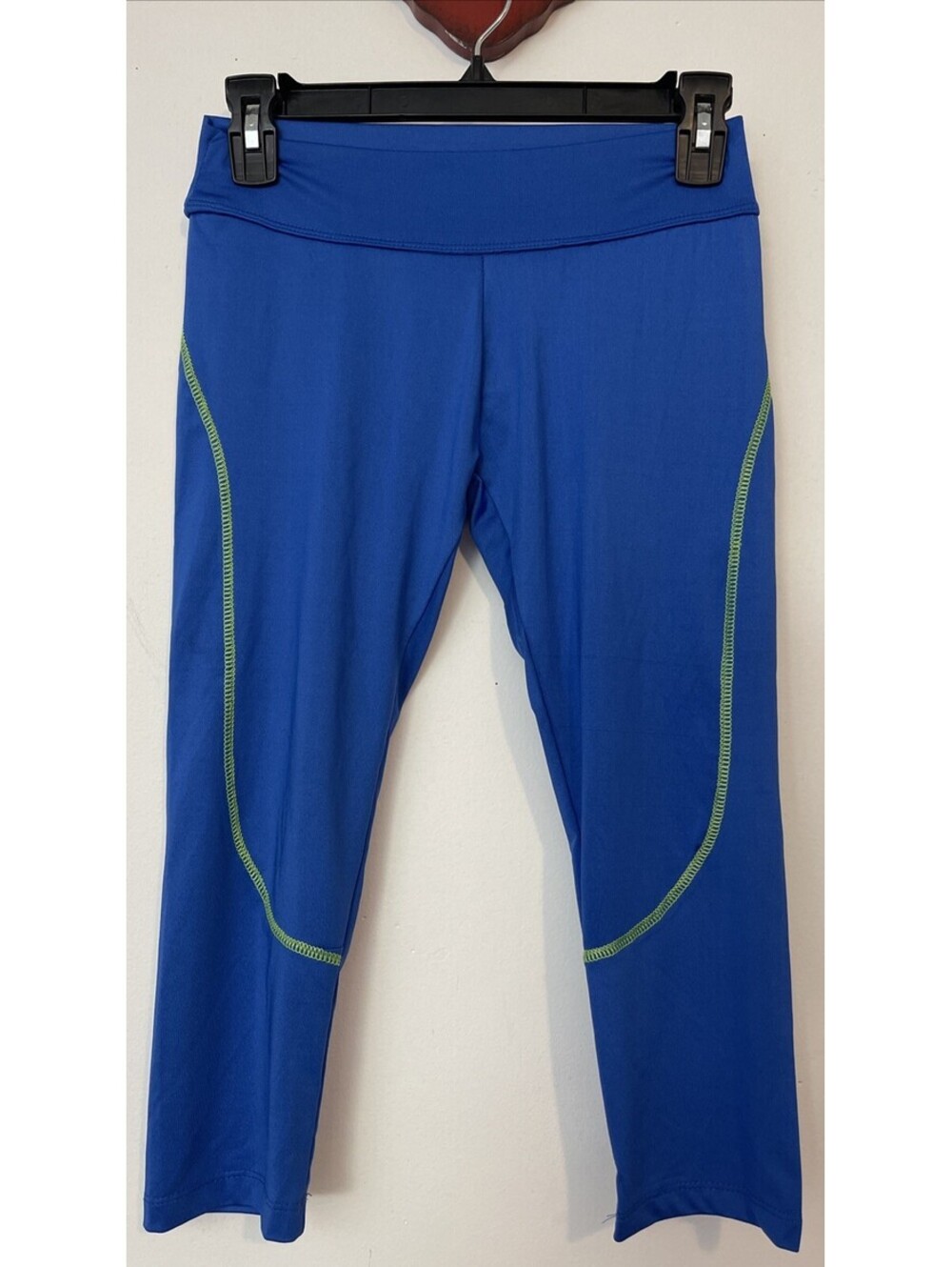 Get A Grip Womens Small Blue Elastic-Waist Pull-On Spandex Athletic Capris A2036